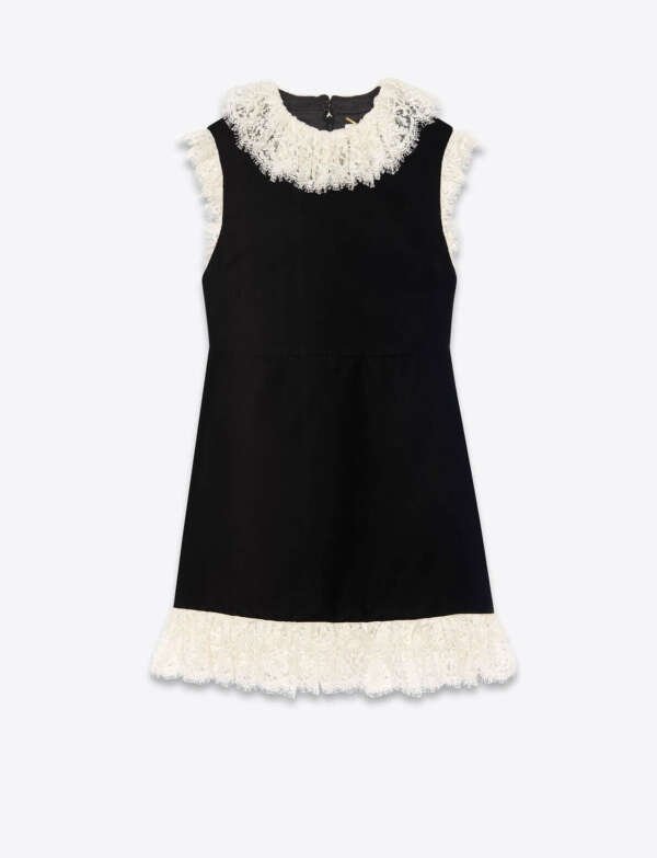 Puffed sleeves dress